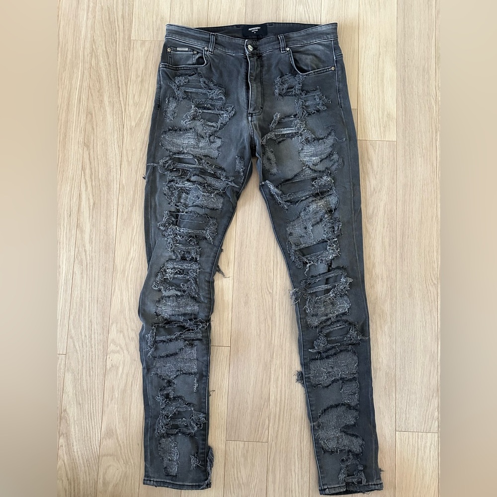 Represent Shredded Denim - Mens 38